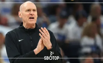 SBOTOP: ริก คาร์ไลล์ ไม่ตอบยาว หลังทีมปล่อยเกมหลุดใน 4 นาทีท้าย