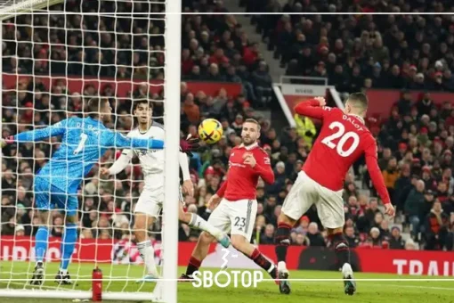 SBOTOP ศึกพรีซีซั่นระหว่างแมนยูฯ พบ ลีดส์: รำลึกความหลัง, ศึกดุเดือด และกลิ่นอายสวีเดนในเกมอุ่นเครื่อง