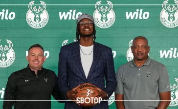 SBOTOP_ Myles Turner ลาพาเซอร์สเพื่อโอกาสลุ้นแชมป์กับมิลวอกี บัคส์ที่น่าดึงดูดยิ่งกว่า