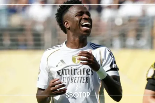 SBOTOP: เผยเบื้องหลัง! ชาบี อลอนโซ่ เคยคิดดร็อป วินิซิอุส จูเนียร์ เกมพบ PSG แต่ทำไมเปลี่ยนใจ?