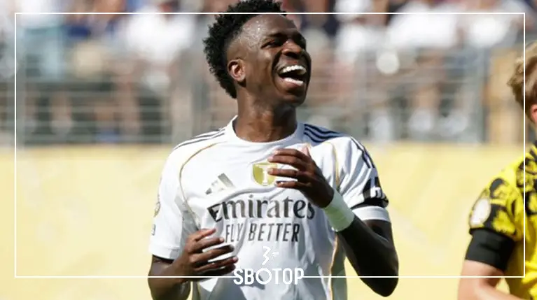 SBOTOP: เผยเบื้องหลัง! ชาบี อลอนโซ่ เคยคิดดร็อป วินิซิอุส จูเนียร์ เกมพบ PSG แต่ทำไมเปลี่ยนใจ?