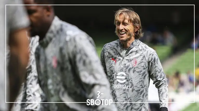 SBOTOP: แข้งเอซี มิลาน ตะลึงฝีเท้าลูก้า โมดริช ในการซ้อมครั้งแรก: มีอะไรบางอย่างที่ไม่เหมือนใคร!