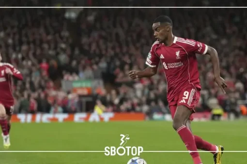SBOTOP: คำเตือนถึงอเล็กซานเดอร์ อีแซก: ตราบใดที่มีโมฮาเหม็ด ซาลาห์อยู่ที่ลิเวอร์พูล คุณก็ยังเป็นแค่ ‘ตัวสำรอง’!
