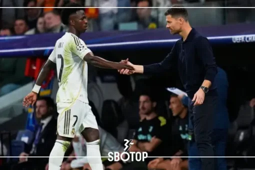 SBOTOP: อดีตแข้งบาร์เซโลน่าออกโรงปกป้องวินิซิอุส จูเนียร์ พร้อมเหน็บแนมชาบี อลอนโซ่