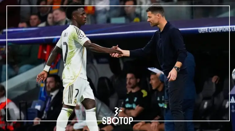 SBOTOP: อดีตแข้งบาร์เซโลน่าออกโรงปกป้องวินิซิอุส จูเนียร์ พร้อมเหน็บแนมชาบี อลอนโซ่