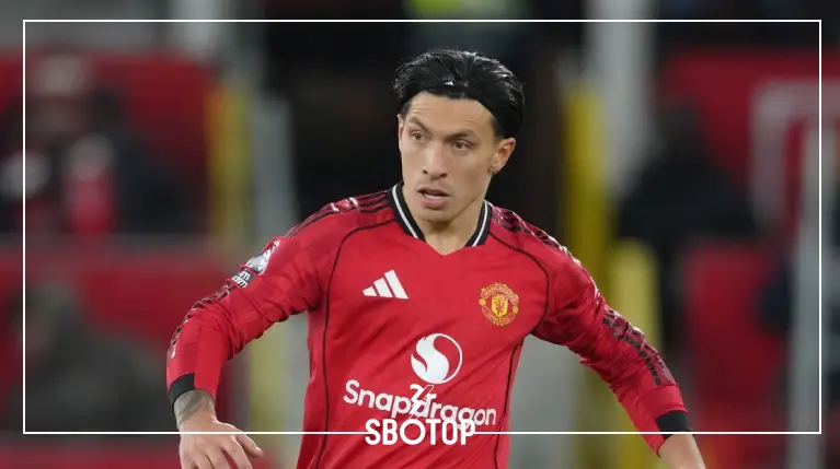 SBOTOP: ดราม่าลิซานโดร มาร์ติเนซ ปะทะตำนานแมนฯ ยูไนเต็ด ทวีความร้อนแรง นิคกี บัตต์ เตือนให้มีวุฒิภาวะ